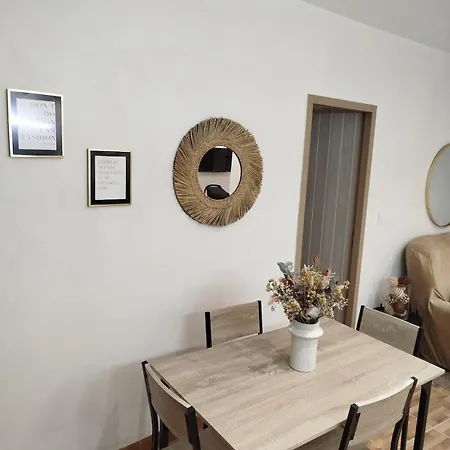Charmant Appartement En Provence Caromb Exterior photo